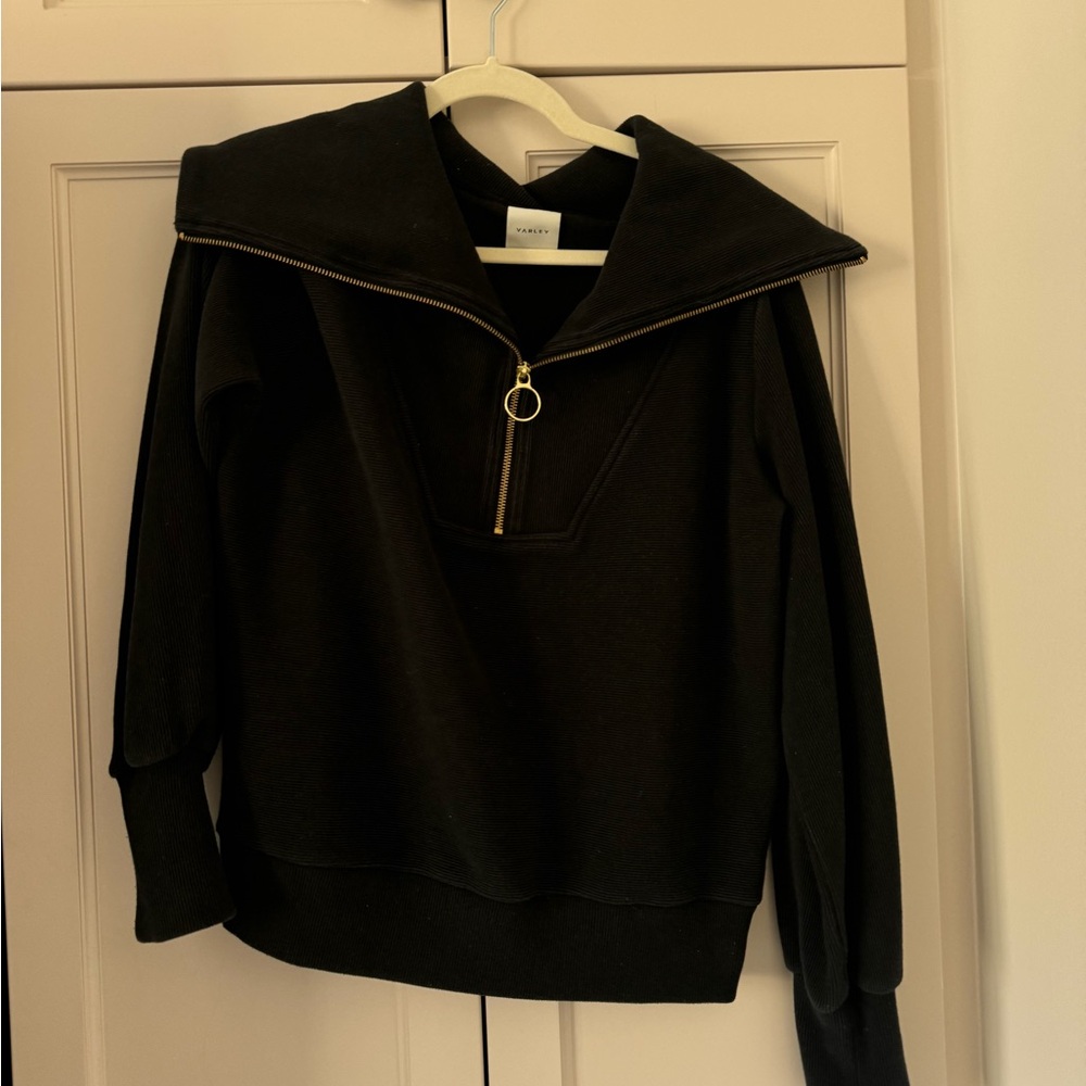 Varley vine black half zip pullover size small
